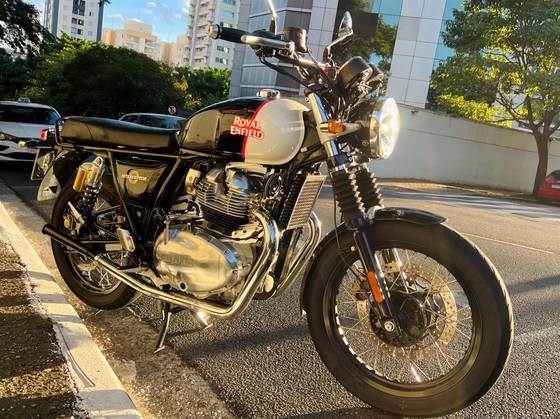 ROYAL ENFIELD INTERCEPTOR 